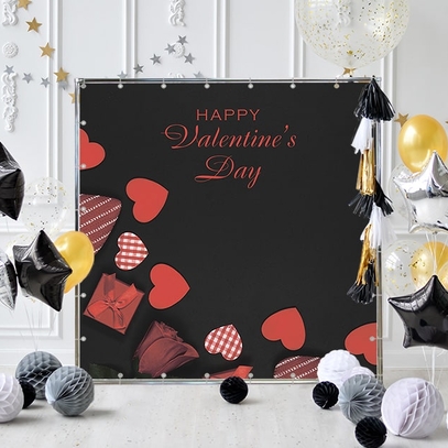 Фотозона Чёрный фон с сердцами от магазина  Fotodecor